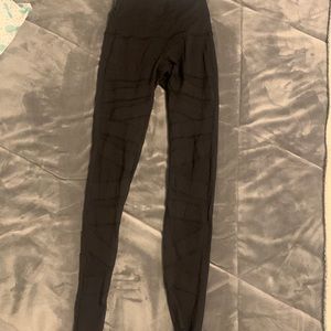 LuluLemon black leggings (S)